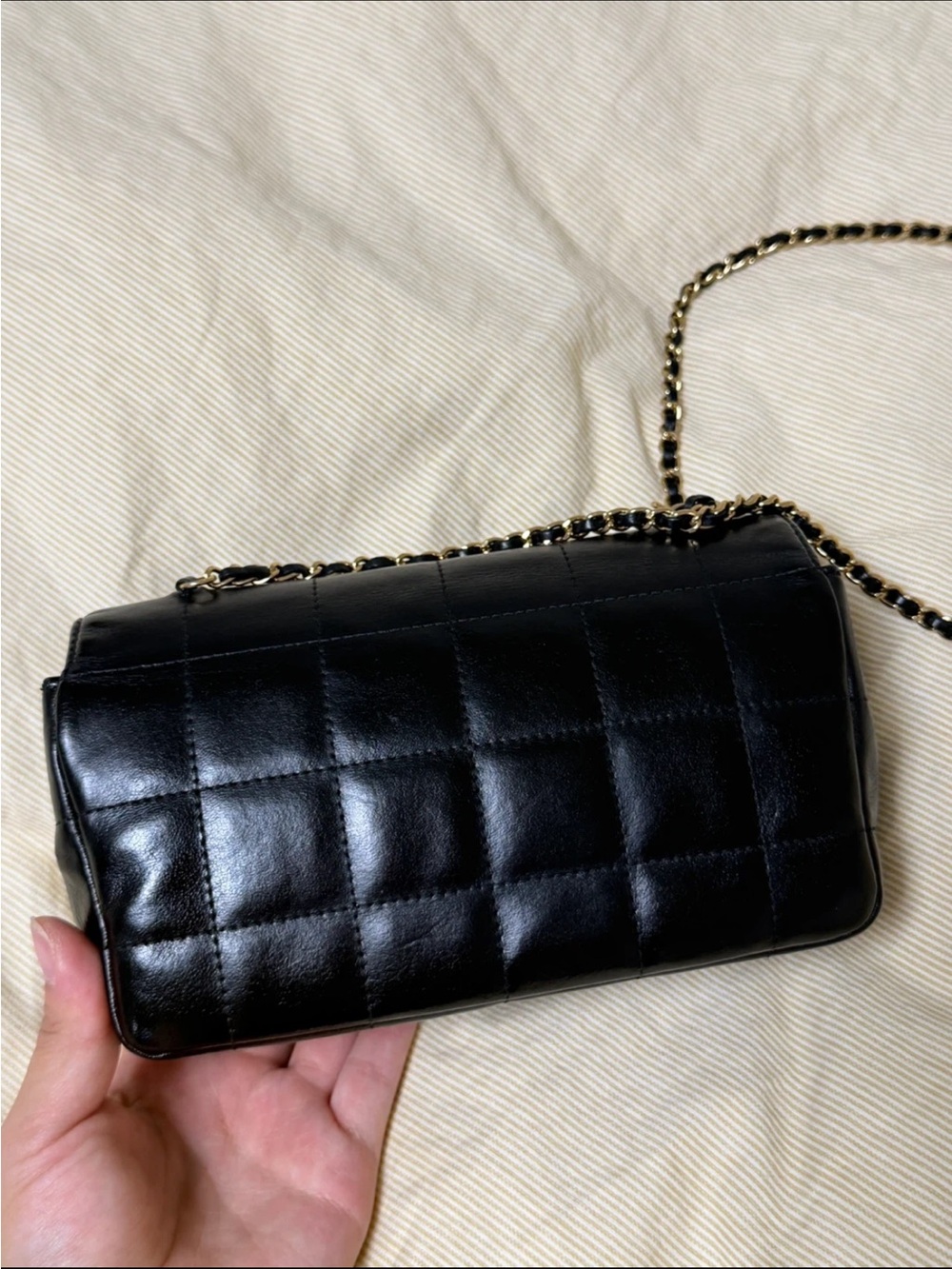 Chanel Vintage Black Lambskin Chain Shoulder Crossbody Bag - Picture 7 of 9
